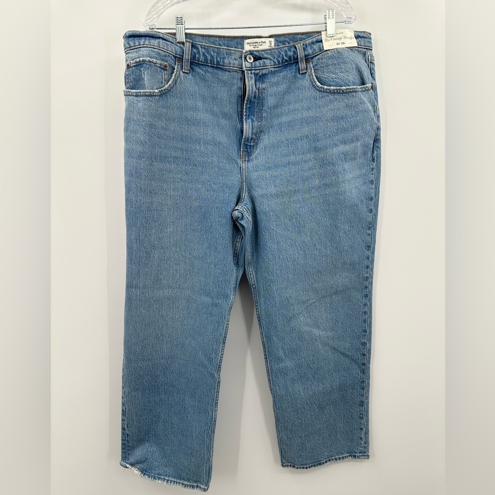 Abercrombie & Fitch Women's The Vintage Straight High Rise NWT Jeans Size 18